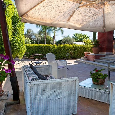 Relais Villa Italia Selcetta Bagian luar foto