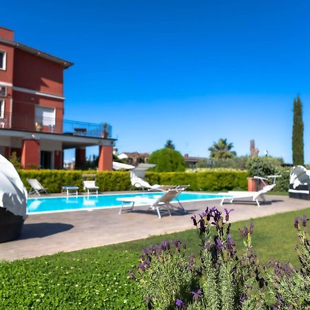 Relais Villa Italia Selcetta Bagian luar foto
