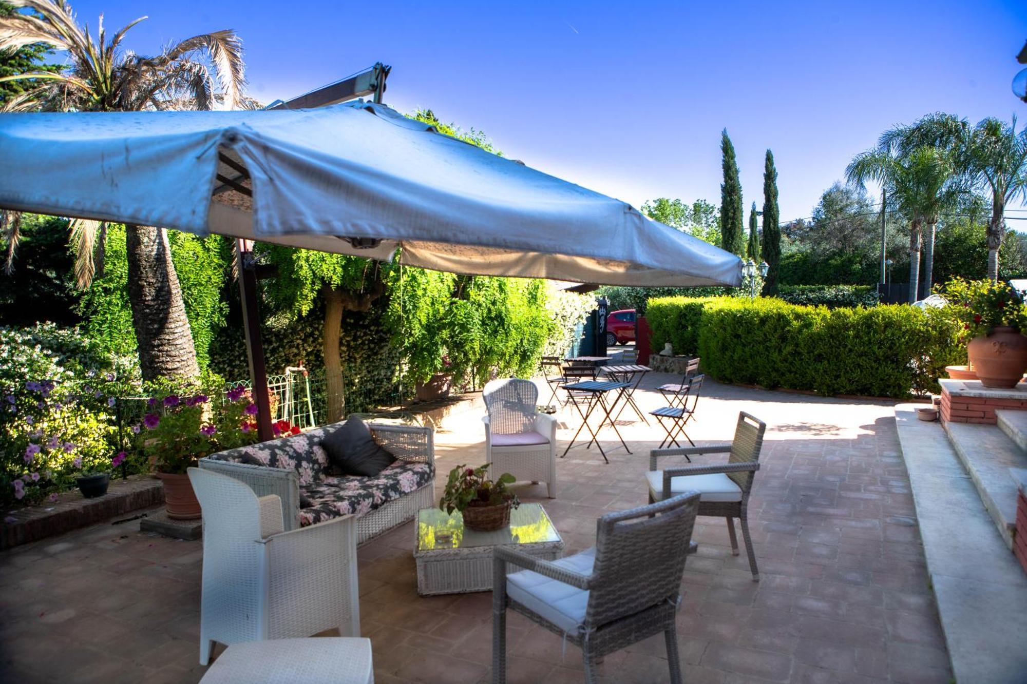 Relais Villa Italia Selcetta Bagian luar foto