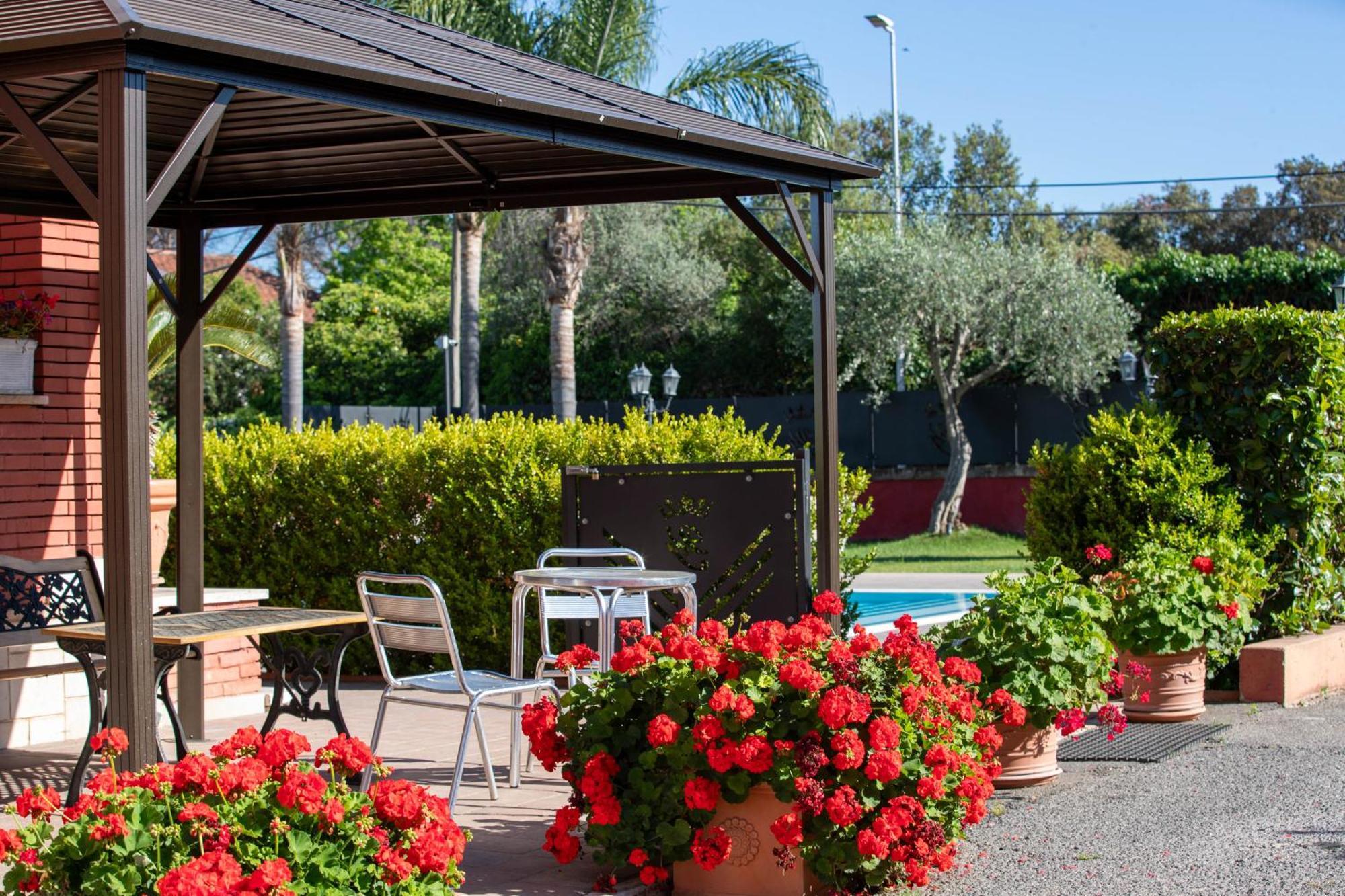 Relais Villa Italia Selcetta Bagian luar foto