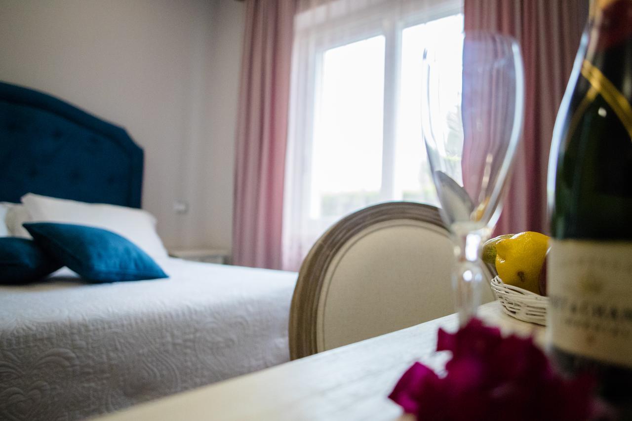 Relais Villa Italia Selcetta Bagian luar foto